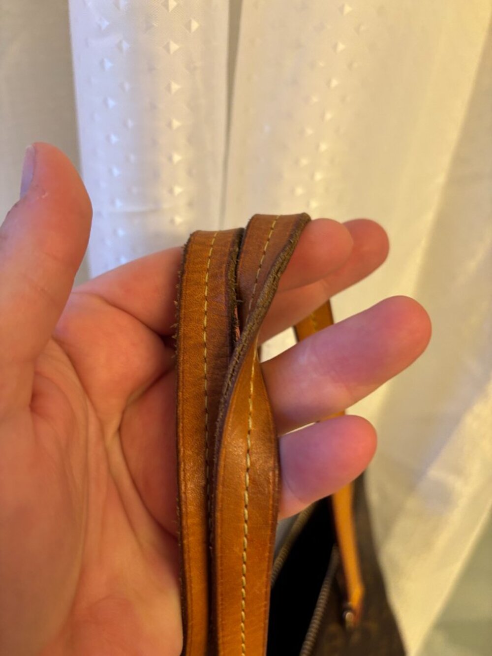 Louis Vuitton Shoulder Bag LENA - Picture 6 of 15